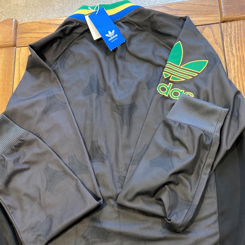 NWT Jacket Soccer Brazil Adidas Retro Official  F77290 L 2XL - Picture 3 of 5